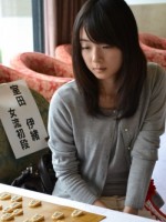 室田伊緒　画像